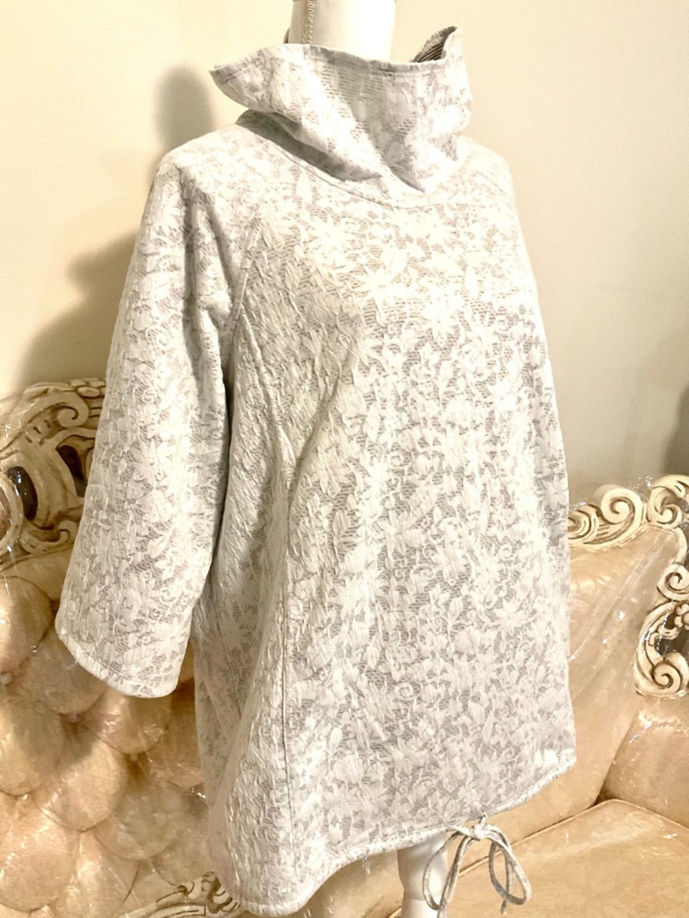 Chaus White Lace Top with Black Striped Lining